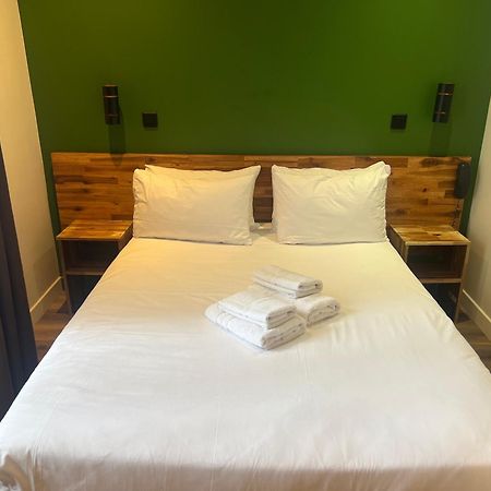 פריז Hotel De La Perdrix Rouge מראה חיצוני תמונה